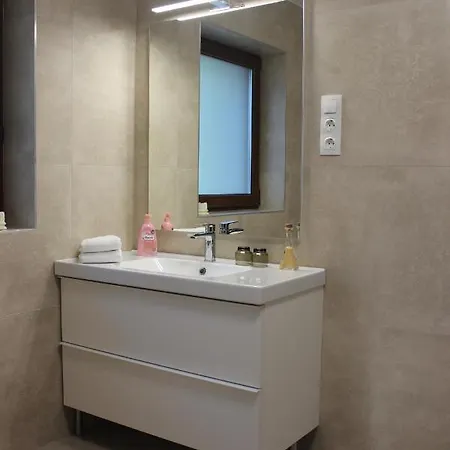 Second Miskolctapolca Apartament Mişcolţ